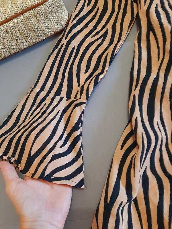 Платье на запах принт зебра