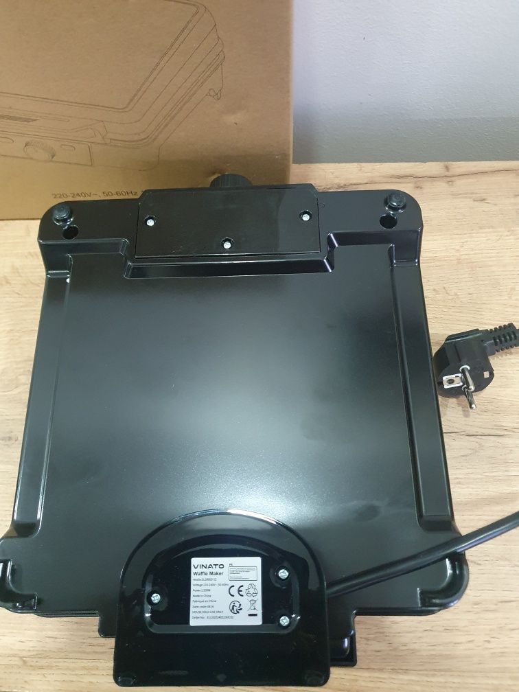 Gofrownica na 4 gofry Vinato 1200W