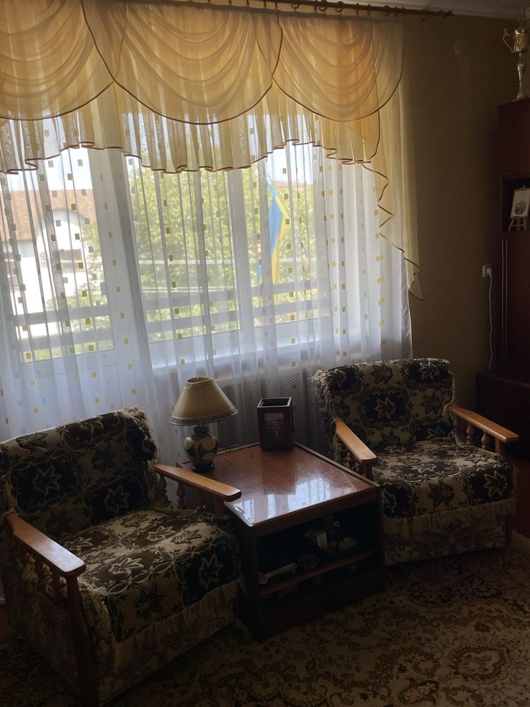 Продається гарний будинок смт.Глибока