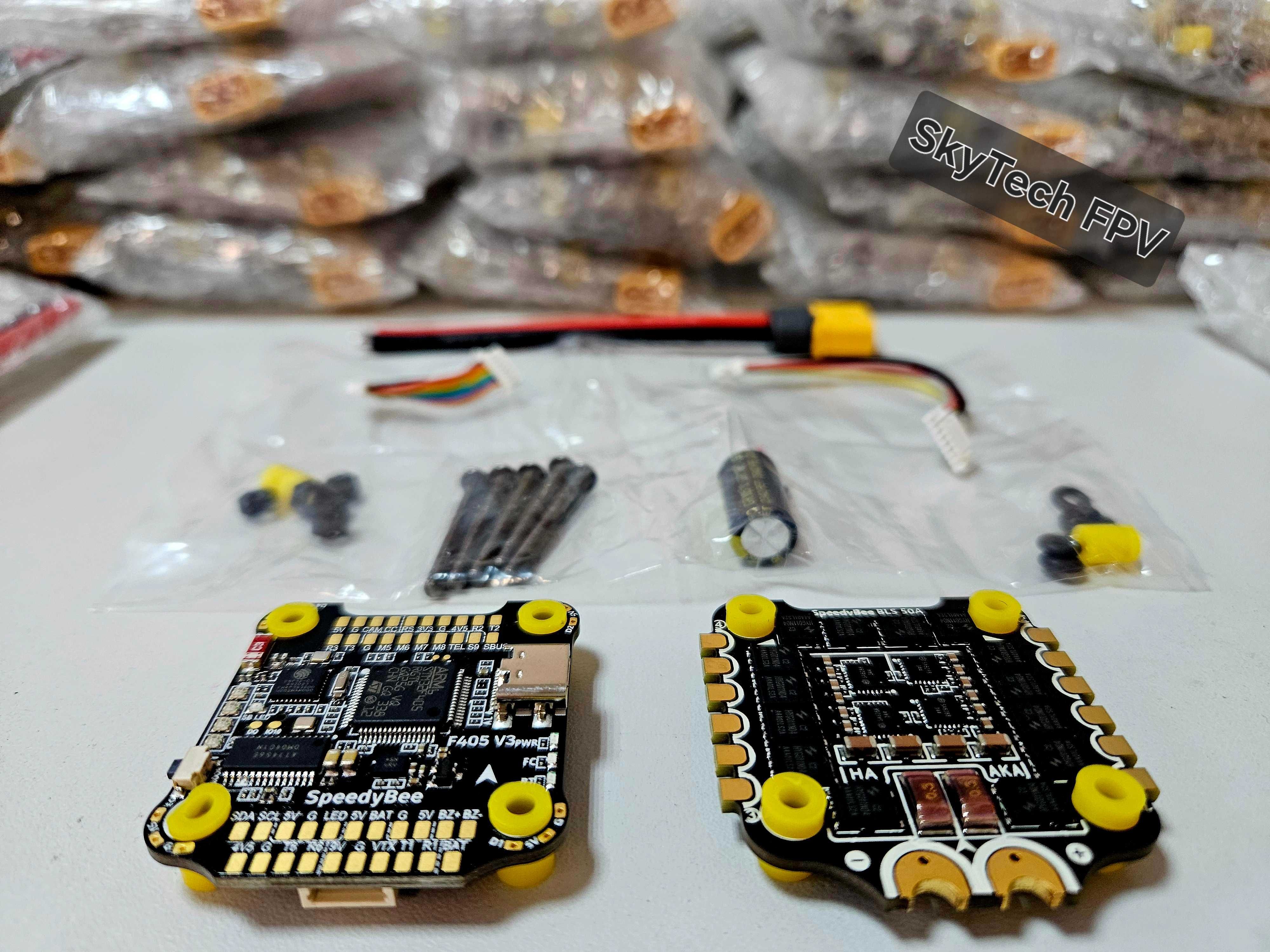 Політний стек SpeedyBee F405 V3 50A 30x30 FC/ESC Наявність 3 000 шт