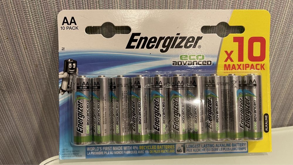 Батарейки Energizer AA 20 шт/AAA 1,5 V, зарядка д/тел