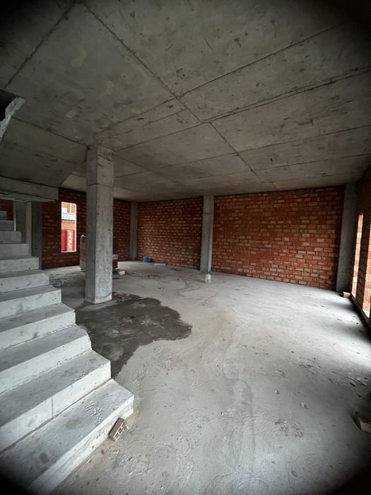 Боярка продаж будівлі Фасад 500квм + парковка