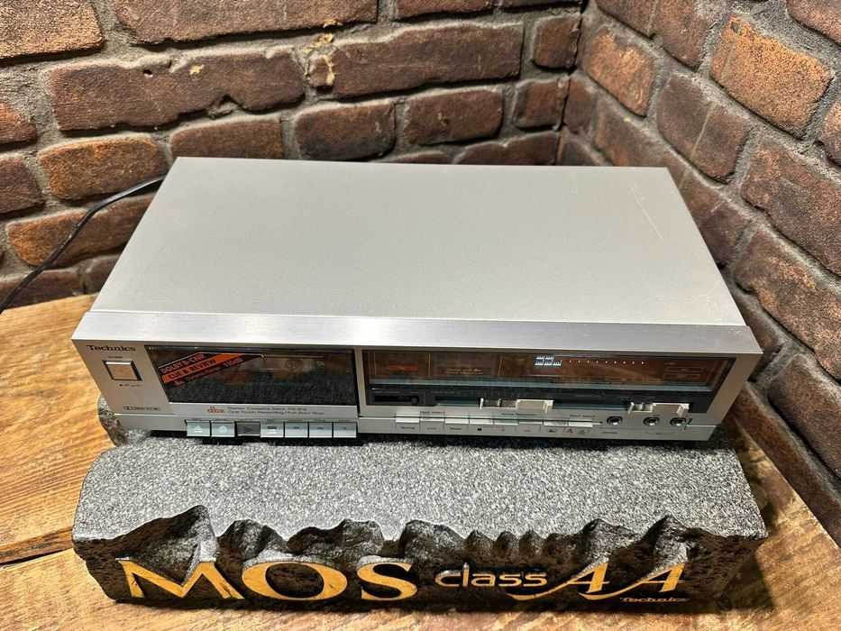 Magnetofon Technics RS-B18  DBX