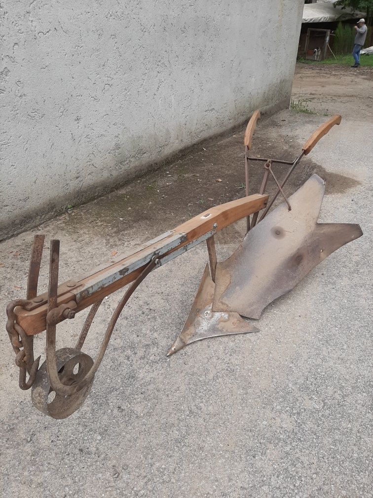 Arado Charrua Alfaia Restaurado