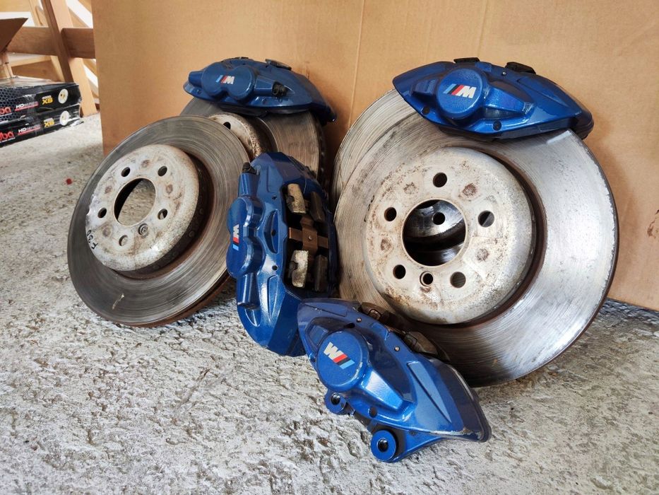 Travagem BMW M performance brembo 4+2 pistões