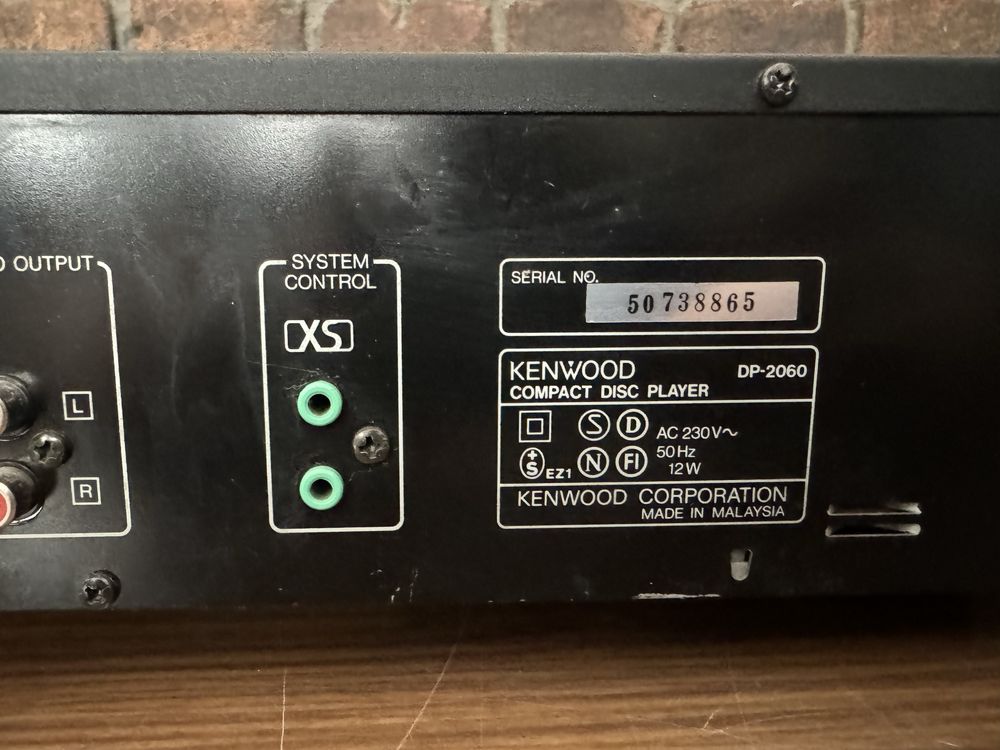 Odtwarzacz CD KENWOOD DP-2060