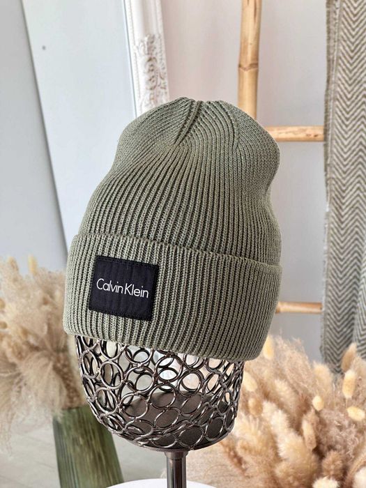 Шапка (Унісекс)
Calvin Klein
