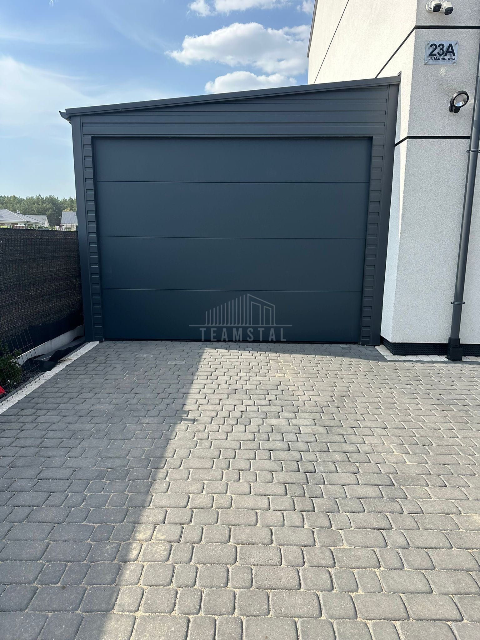 Garaż Blaszany 4x6m Brama Segmentowa Antracyt - Dach spad w bok  TS855