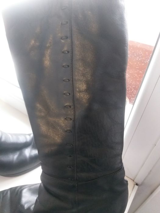 Продам зимние сапоги кожаные