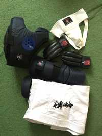 Для каратэ, киокушинкай, перчатки, защита, кимоно