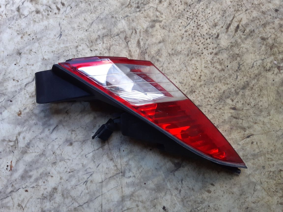 Peugeot Satelis lampa tył lewa