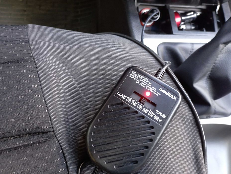 Переходники 7 шт. DC + кабель  в авто с зарядкой на 7 положений  и USB