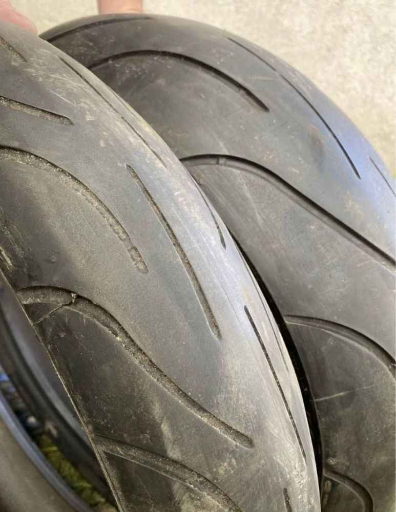 Мотошина мотард спортивна мотошина Мотард Michelin 120/70 ZR 17