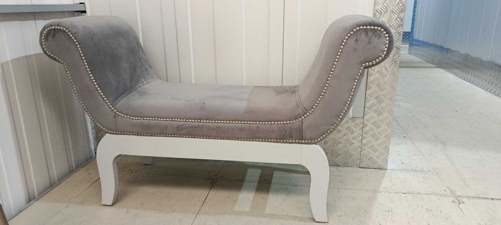 Poltrona/Cadeirão Cinzenta Nova