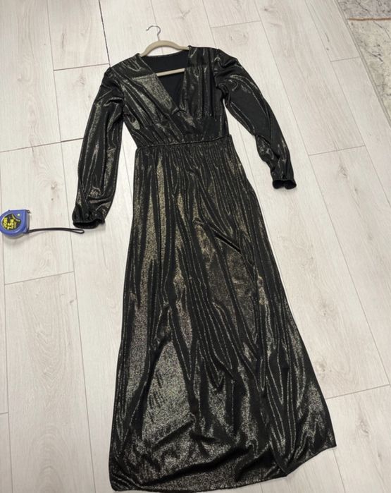 Długa sukienka wieczorowa balowa