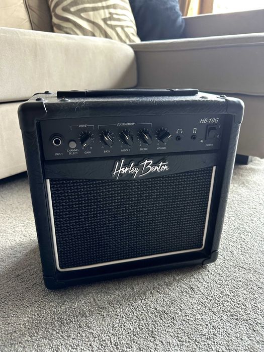 Amplificador Harley Benton HB-10G, excelente estado