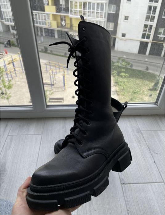 Зимові високі чоботи