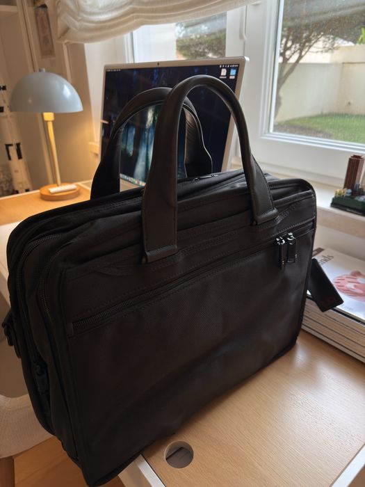 Tumi Alpha 3 case expansivel