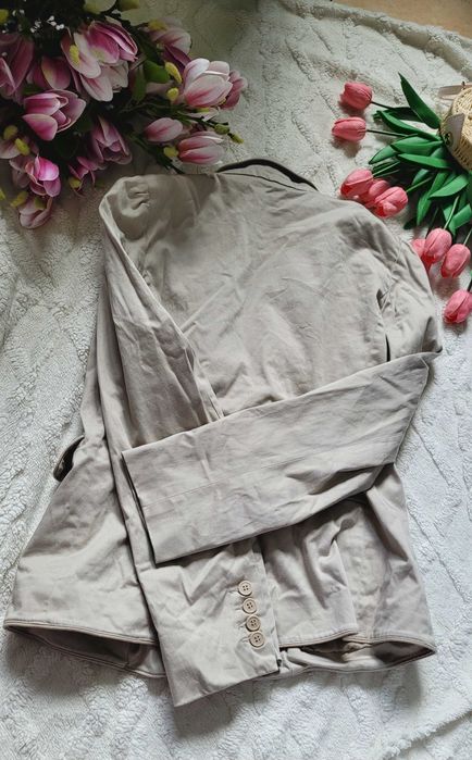 Beżowa biurowa elegancka  bawełniana marynarka