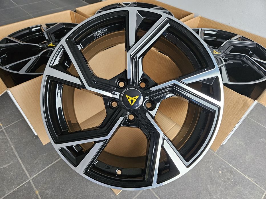 Cupra Formentor 18 " Nowe 5x112 Leon Felgi Czarne Alufelgi ET40
