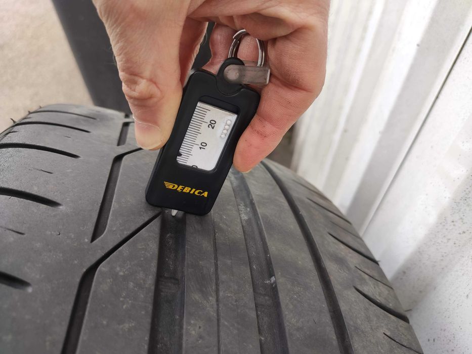 Komplet 4 opon letnich Bridgestone Turanza T001 225/50 R18 z 2019 r.