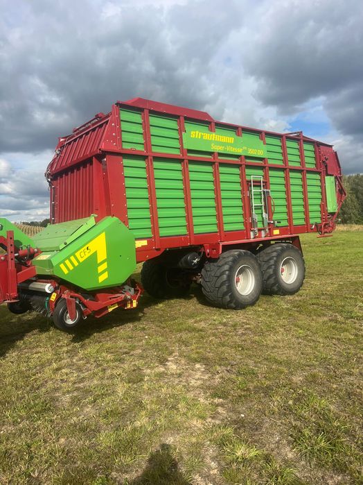 Przyczepa samozbierajaca Strautmann Super Vitesse CFS 3502 DO