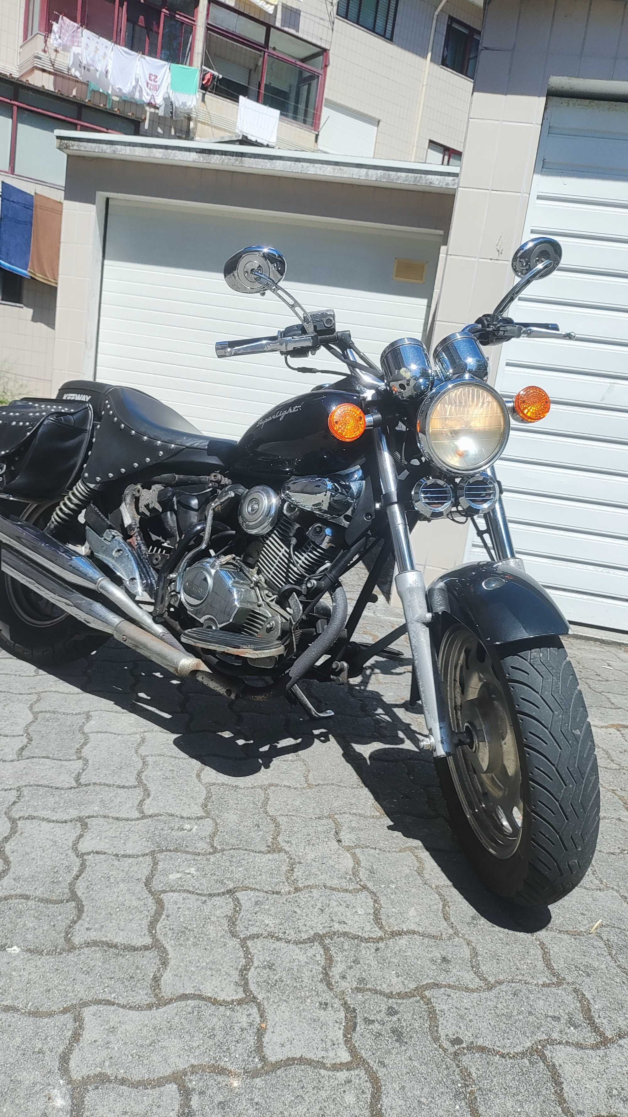 Keeway Superlight 125