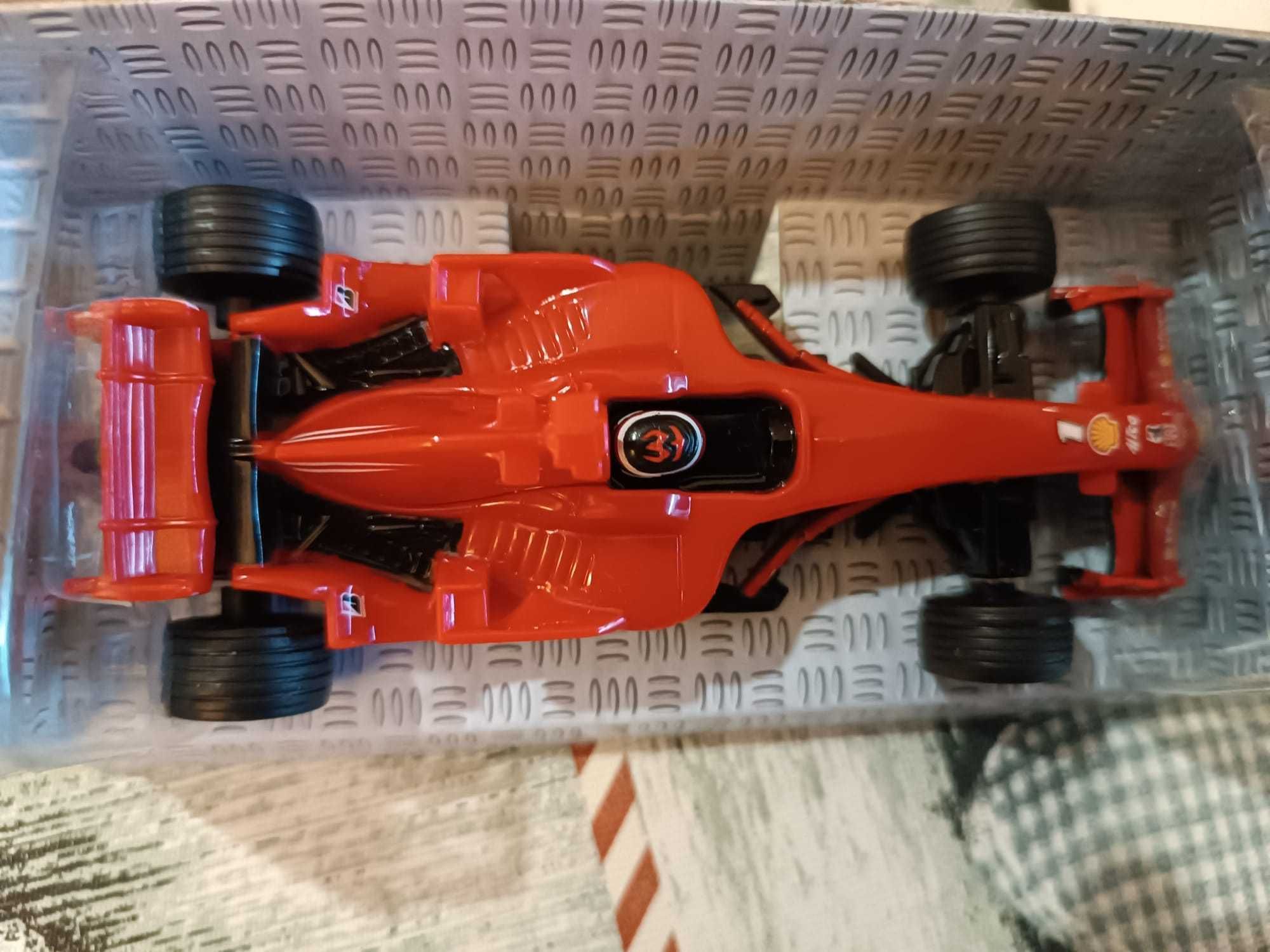 Miniatura Formula 1 Kimi Raikkonen Ferrari F2008 de 2008 à escala 1/38