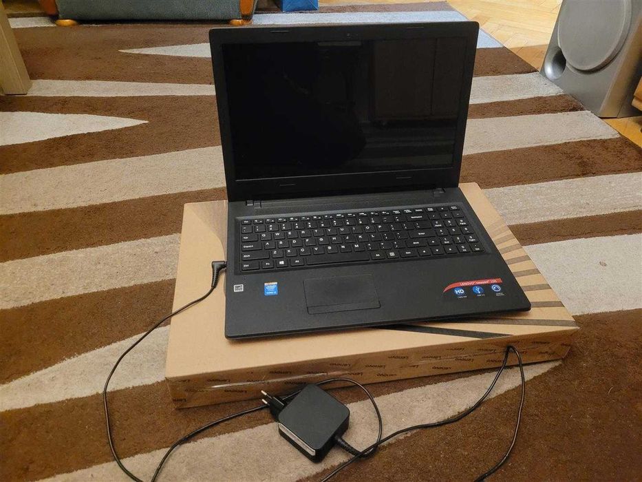 Laptop Lenovo B50-50 - Core i3, 240GB SSD, 8GB RAM, Windows 11 Komplet