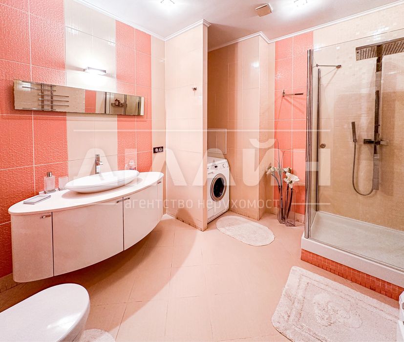Супер скидка!!!апартаменты 200м2 , 3 спальни ,2 с/у в закрытом ЖК