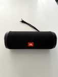 Coluna JBL Flip 4 com bateria danificada