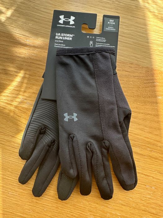 Жіночі чорні рукавички Under Armour 1377511-001, нові