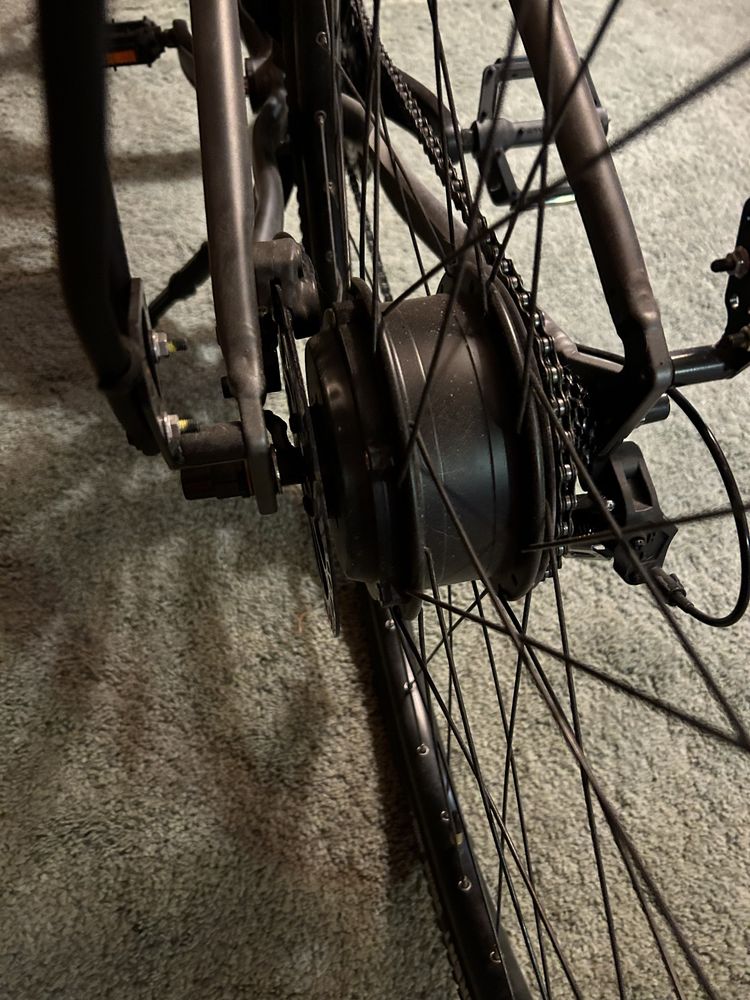 Bicicleta de Trekking Elétrica Riverside 520 E