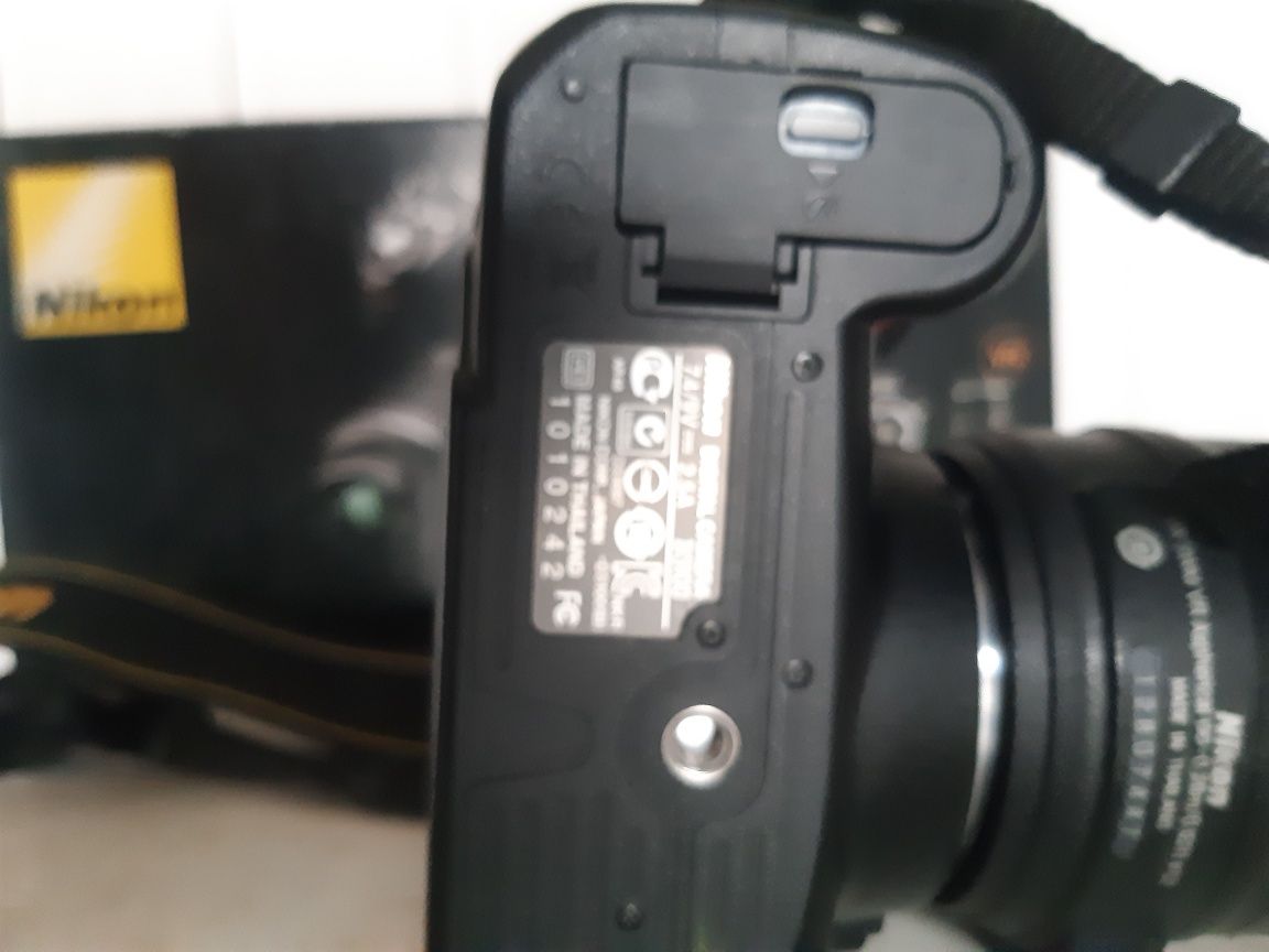 Nikon D3100  фотоаппарат зеркальный