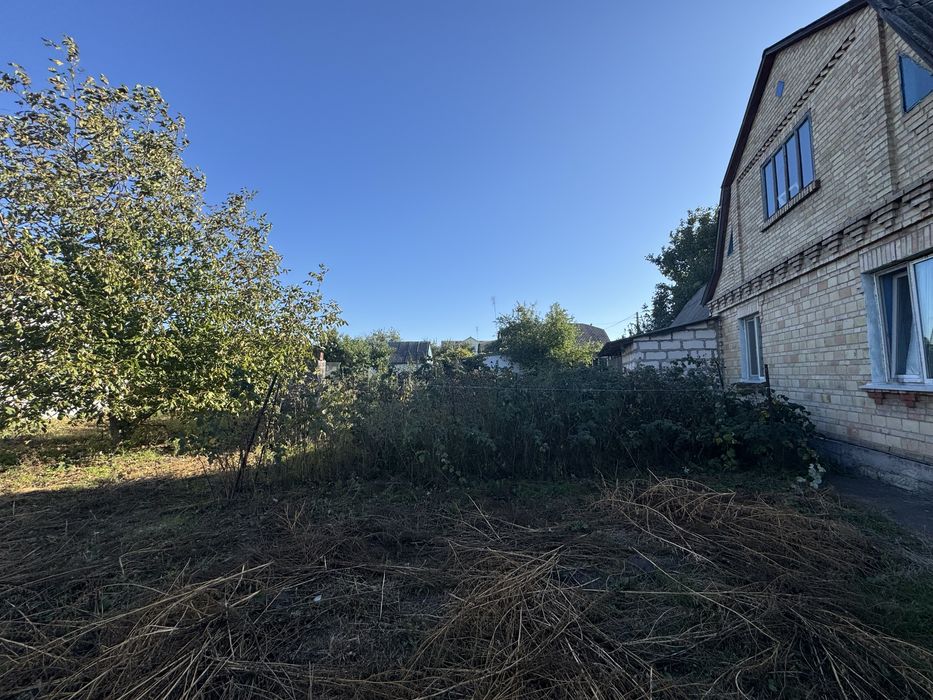 Будинок в центрі білогородки .