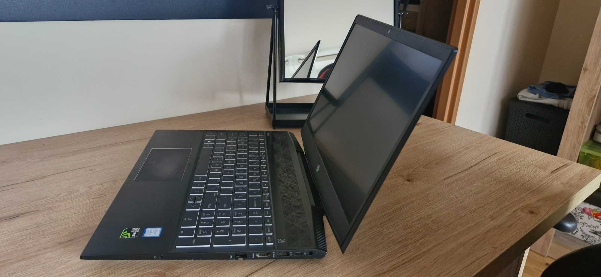 Laptop HP Pavilion 15-cx0073nw