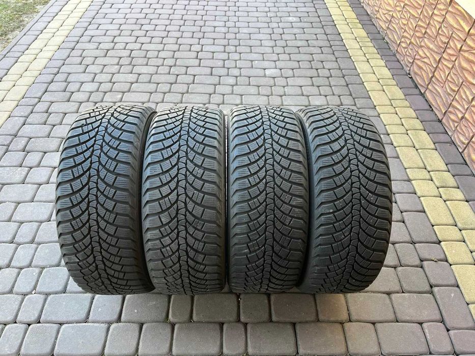 Opony Kumho WinterCraft WP71  235/40/19 92V  7,5mm