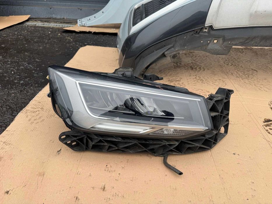 Audi Q2 81A Фари перед Дорестайл