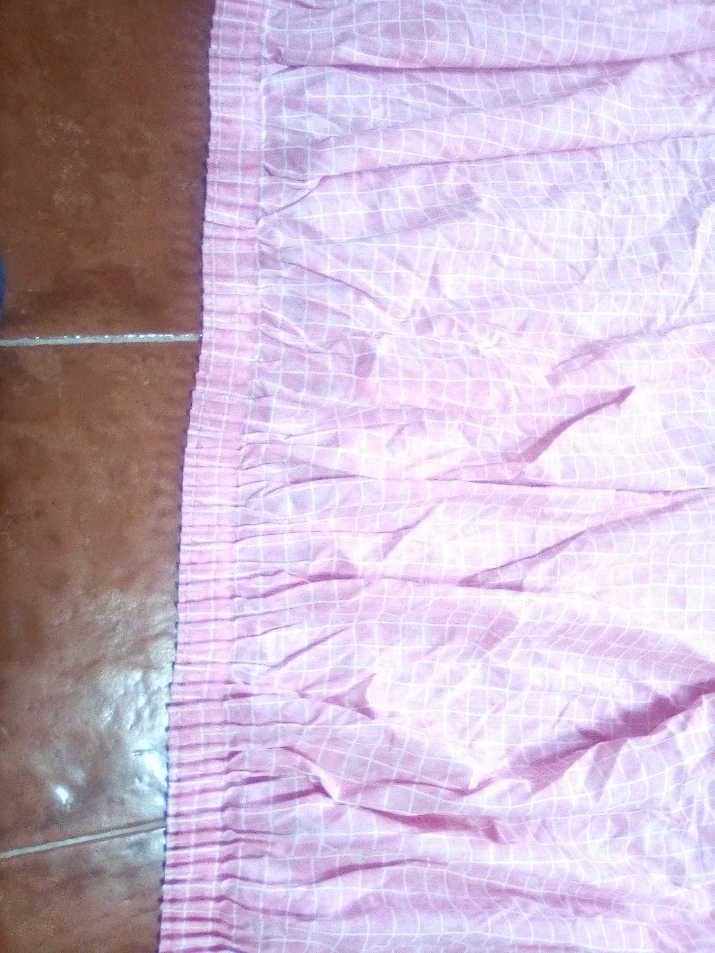 Conjunto para quarto (cortinado e cobertura de cama)