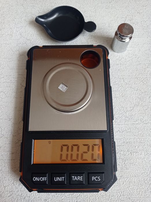 Весы ювелирные точность 0.001 до 50 грамм