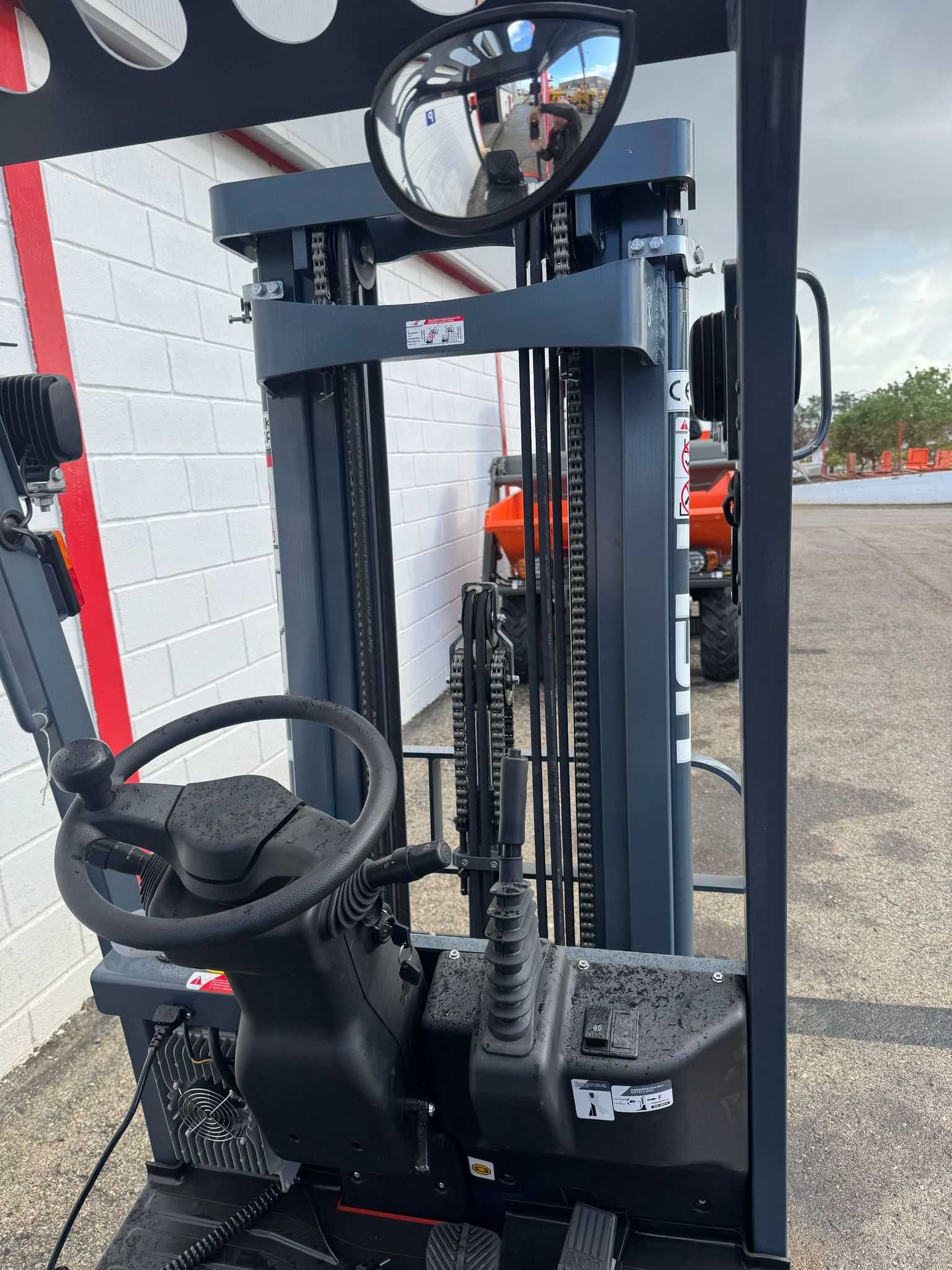 Empilhador HELI elétrico NOVO (1,2Ton)