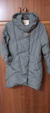 Детская куртка-пуховик с капюшоном,размер 33,рост 146