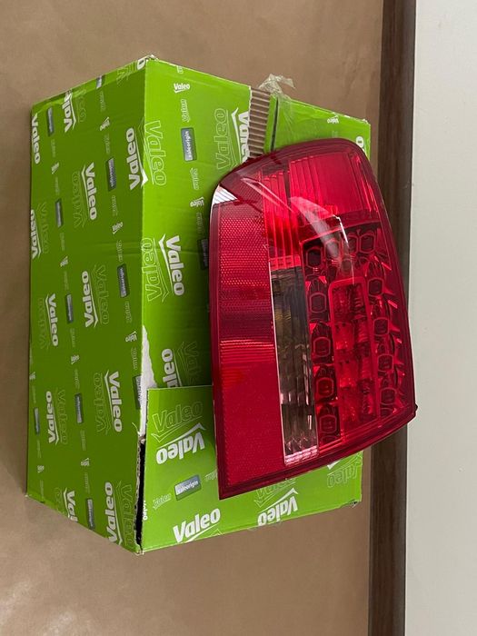 Lampa tylna lewa Audi A6 C6 Avant LED