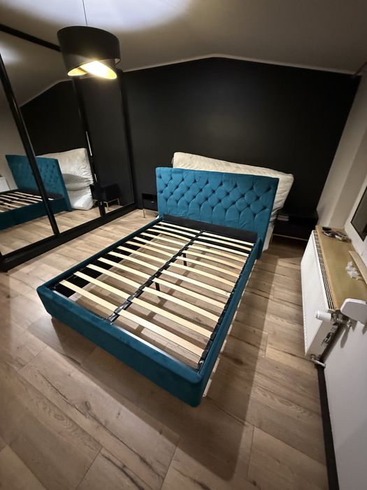 Łóżko tqpicerowane z podnoszonym stelarzem 160x200