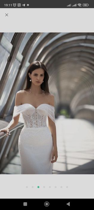 Шикарное  брендовое свадебное  вечернее платье