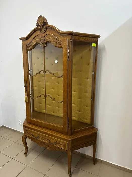 Komplet mebli - styl ludwikowski. Komoda, witryna, stół i krzesła