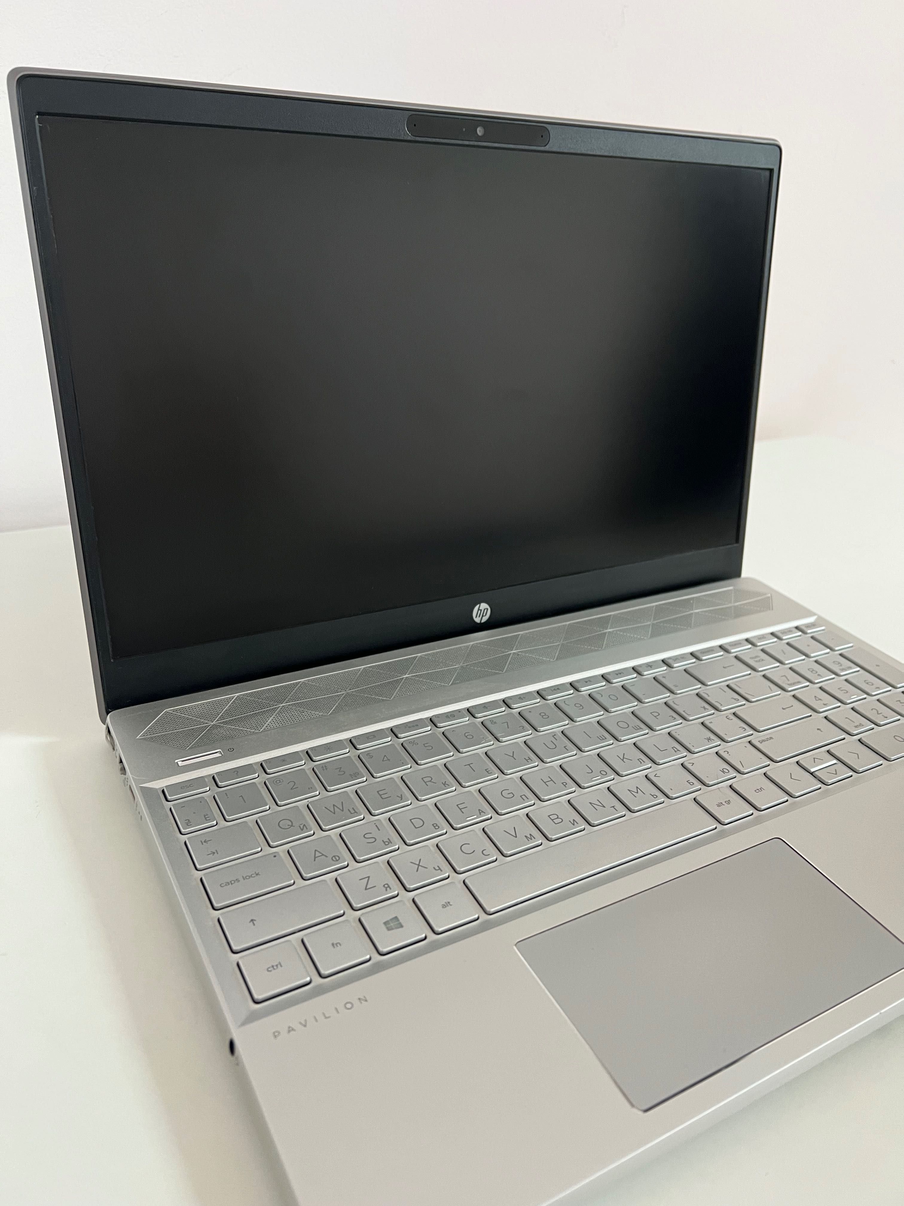 Ноутбук HP Pavilion 15-cw1002ua