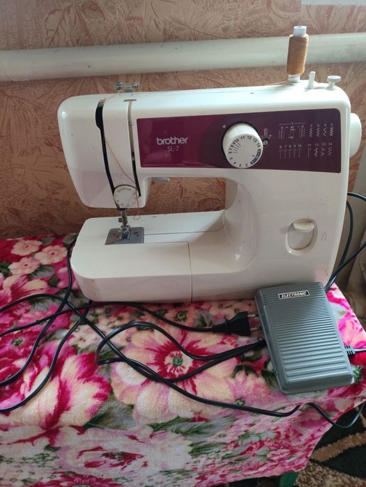 Швейная машина Brother SL-7