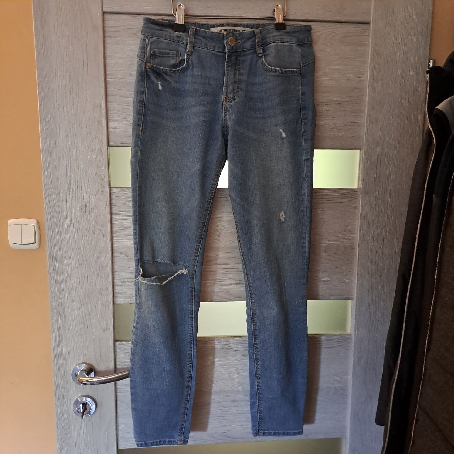 Spodnie jeansowe Zara trafaluc 38