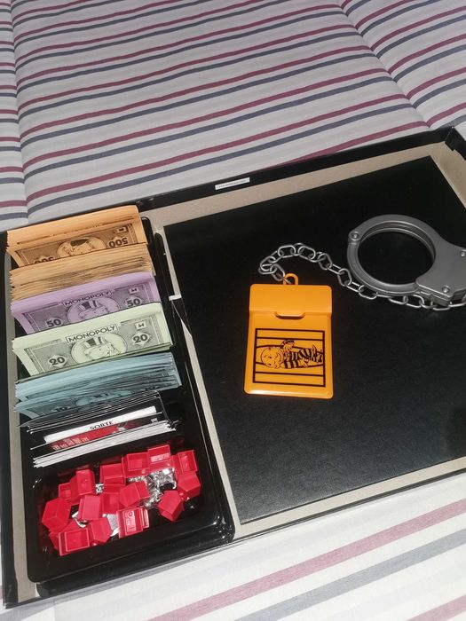 Jogo monopoly como novo